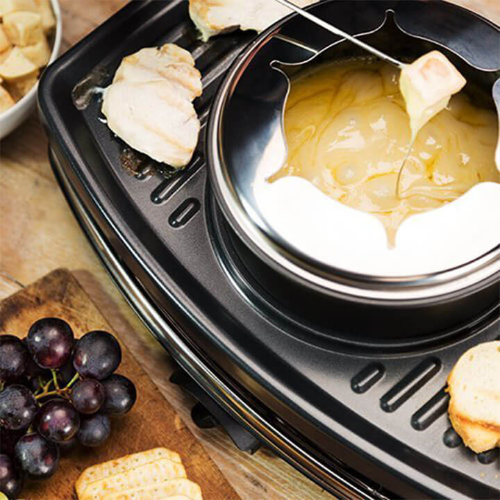Hearty cheese fondue